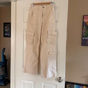Hollister Women's Tan Cargo Pants